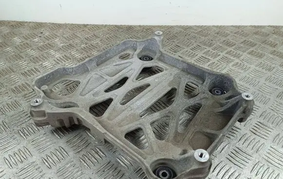 MG ZS Hybrid/electric vehicle battery bracket 