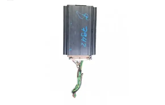 Audi A6 S6 C5 4B Sound amplifier 