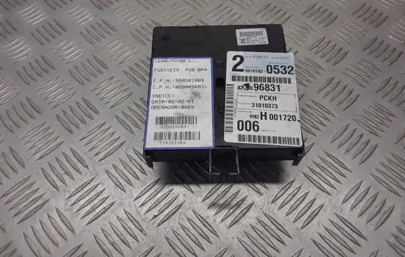 Renault Laguna II High voltage junction box 8200096831