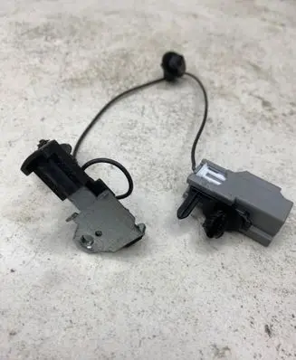 Ford C-MAX II Hand parking brake sensor 