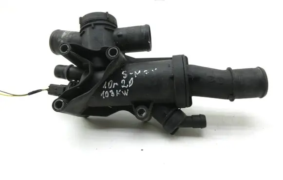 Thermostat/thermostat housing