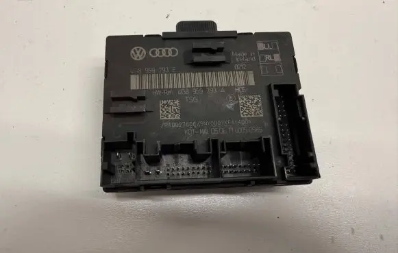 Audi A6 C7 Door control unit/module 4G8959793A 4G8959793E