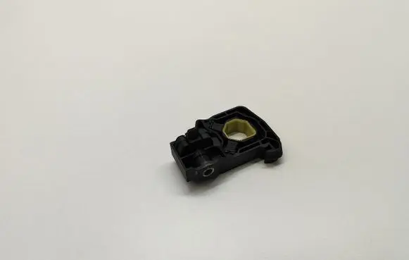 Radiator mount bracket