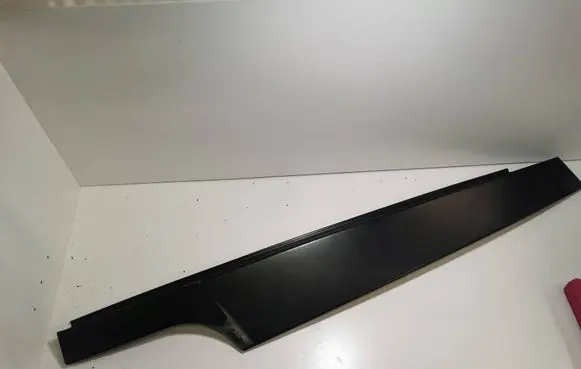 BMW X3 G01 Front door glass trim molding 7393409
