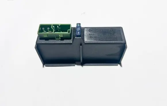 BMW 8 E31 Other relay 65818354172 4RA00519501