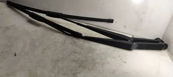 Subaru Forester SH Front wiper blade arm