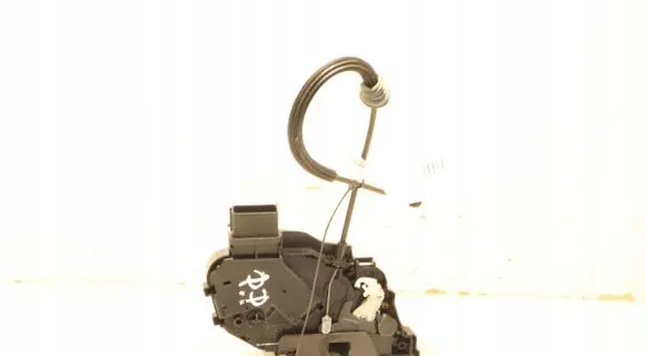 Volvo V50 Front door lock