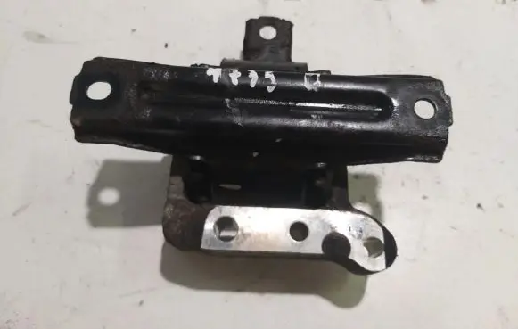 Jeep Compass Engine mount bracket 489AD