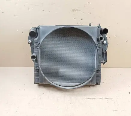 Jeep Cherokee III KJ Radiator set 4998580 4615385 3233871