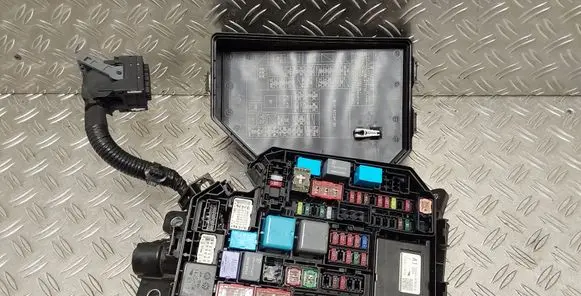 Toyota Corolla E210 E21 Fuse box set 8266202C10 8264147050