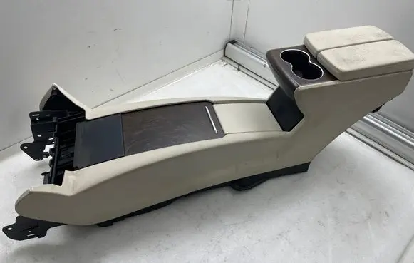 Tesla Model X Center console 102673000e
