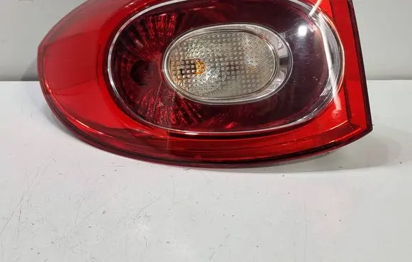 Volkswagen Tiguan Rear/tail lights 5N0945095H