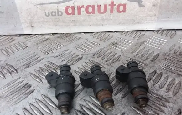 Audi A6 S6 C5 4B Fuel injector 078133551AC