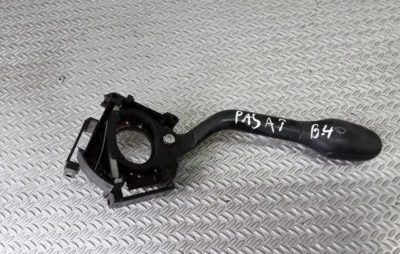 Volkswagen PASSAT B4 Wiper control stalk 1H6953503AA