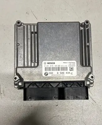 BMW 1 E81 E87 Engine ECU kit and lock set 8506434 1039S35293 0281016106
