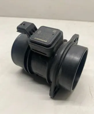 Nissan Qashqai Mass air flow meter 8200682558 5WK97021 8200682558B
