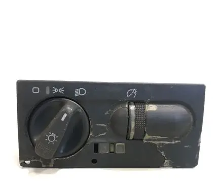 Volkswagen Golf III Light switch 1H6941531A