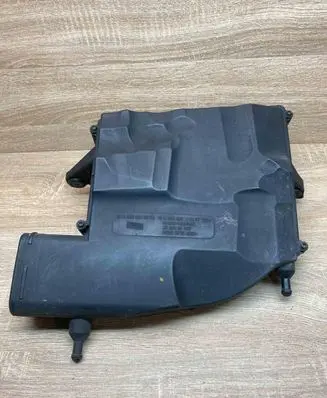 Mercedes-Benz CLS C219 Air filter box A6420940304 A0051535028
