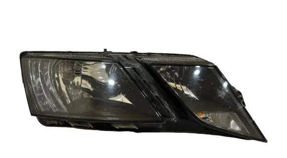 Skoda Octavia Mk3 (5E) Headlight/headlamp 5E1941016C 030110420200 LE15A6368
