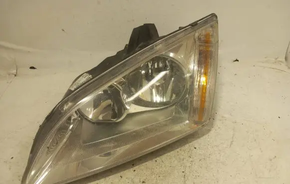 Ford Focus Headlight/headlamp 4M5113W030 10178 1011A102A