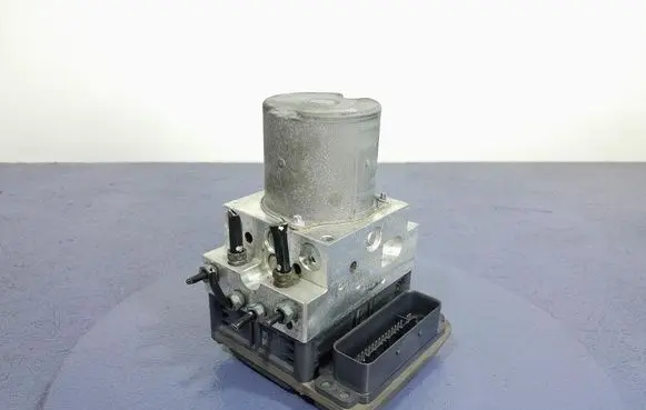 BMW X5 F15 ABS Pump 6854704
