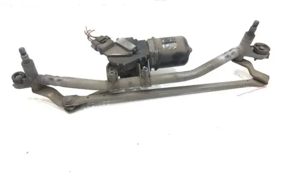 Front wiper linkage and motor