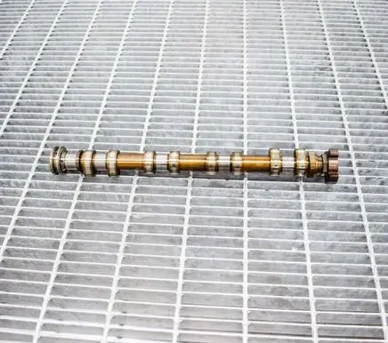 Mini One - Cooper R57 Camshaft 7565420