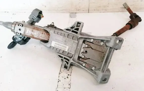 Ford Focus Steering wheel axle 4M513C529DC 4M51-3C529-DC