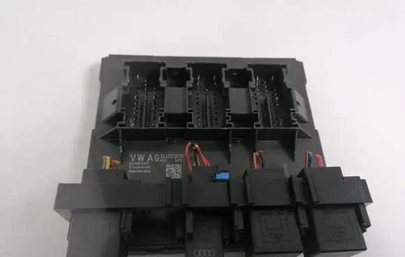 Volkswagen PASSAT B7 Comfort/convenience module 3AA937087N