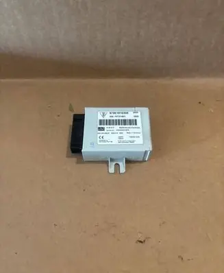 Porsche Panamera (970) Tire pressure control unit 97061810305