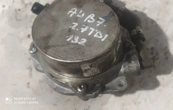 Audi A4 S4 B7 8E 8H Vacuum pump 057145100AF