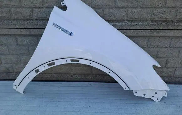 Toyota RAV 4 (XA40) Fender GFASFA