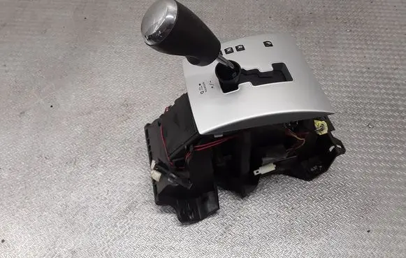 Gear shifter/selector