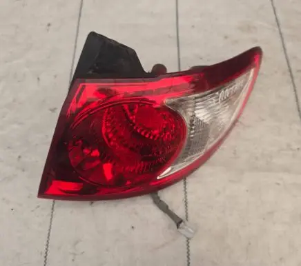 Hyundai Santa Fe Rear/tail lights 924022b00