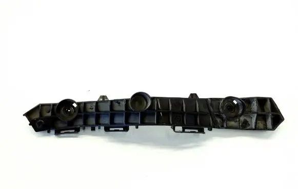 Toyota Yaris Cross Rear bumper mounting bracket 525760D470