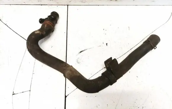Volkswagen Tiguan Engine coolant pipe/hose