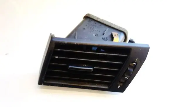 BMW X3 E83 Dash center air vent grill 3400075
