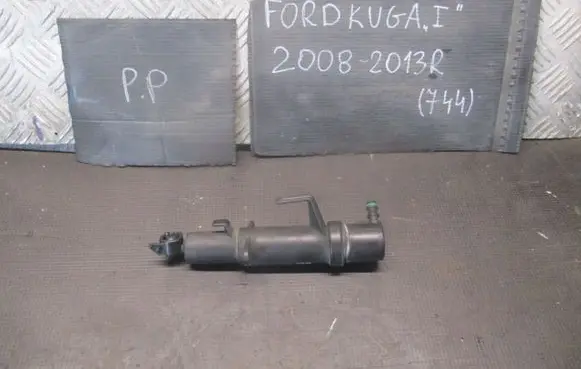 Ford Kuga I Windscreen/windshield washer pump 2210100351
