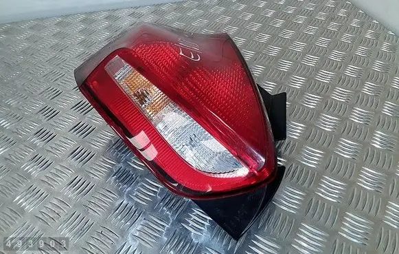 Ford Focus Rear/tail lights F1EB13405BC
