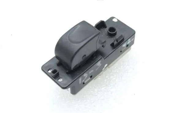 Opel Monterey Quarter vent window switch 8970900082 8970983412 8970983422