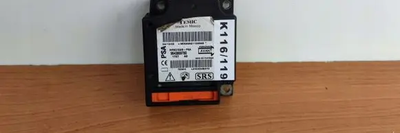 Peugeot 607 Airbag control unit/module 9643869780