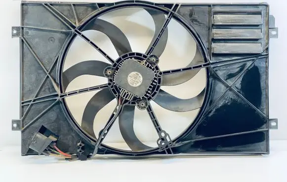 Seat Leon (1P) Radiator cooling fan shroud 1K0959455EF 1K0121203AG 1K0121205AA