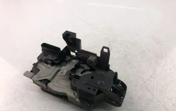 Volvo S90, V90 Rear door lock 31462456