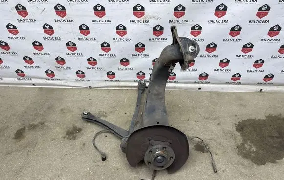 BMW 2 F46 Rear wheel hub spindle/knuckle 18665710 6851581 PDNMN0