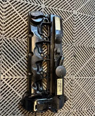 Mercedes-Benz C W205 Rocker cam cover A6510101230