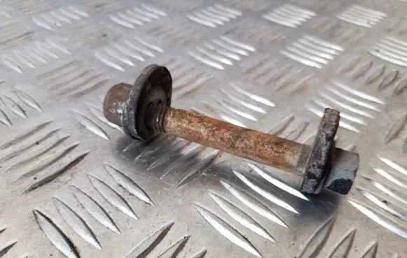 Volvo XC60 Rear suspension camber bolt 
