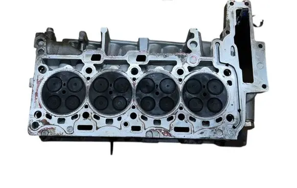 BMW 5 F10 F11 Engine head 8099723 1557378 32231161