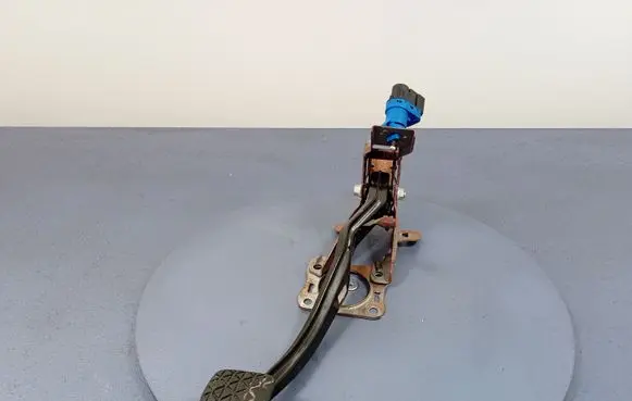 Mazda 3 II Accelerator throttle pedal