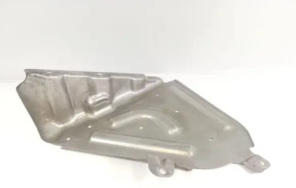 Chevrolet Corvette C7 Fuel tank bottom protection 84128412 8918877