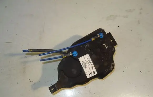 BMW X5 E53 AdBlue liquid reservoir 6752034